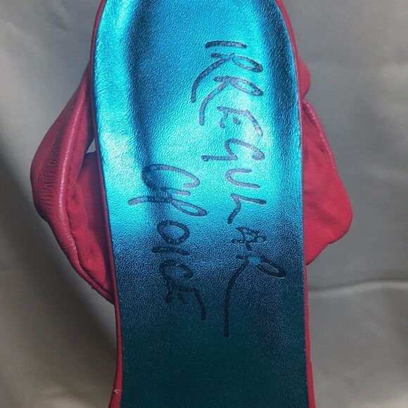 VTG,Red Kitten Heels by Irregular Choice Size 38 - Picture 13 of 16